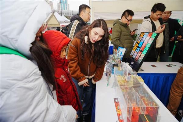 3·15”展风采 赋能传统文化新表达CQ9电子游戏小马宝莉卡生产商卡游“(图2)