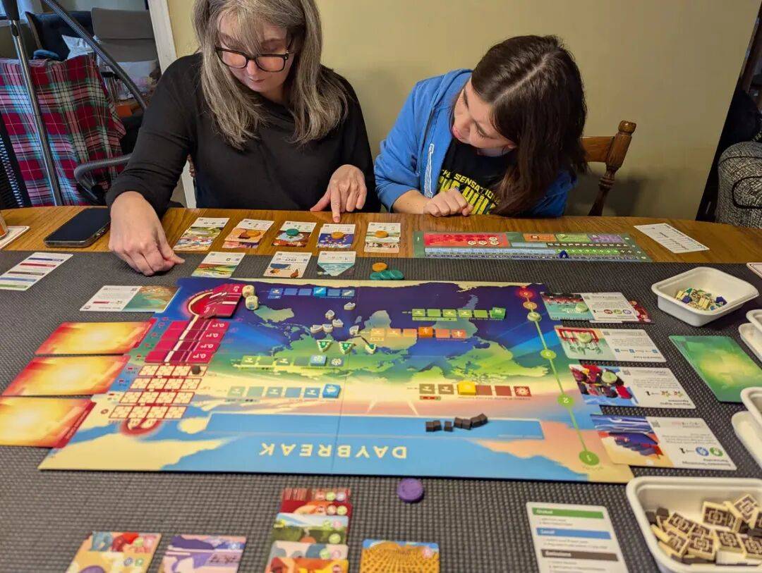 上半年的10款必玩桌游请你来打分！CQ9电子平台网站回顾2025年(图5)